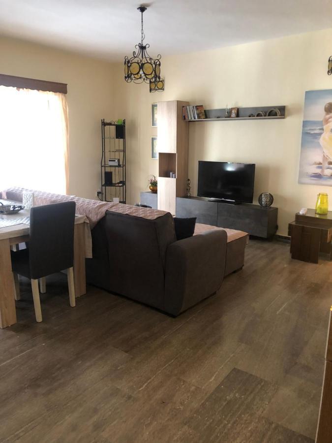 Joannas 2Brooms Sea Apartment Peraía Kültér fotó